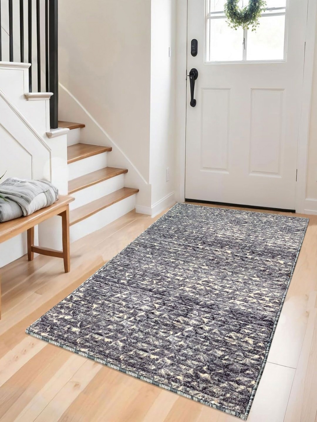 

LUXEHOME INTERNATIONAL Silver-Toned Striped Anti-Skid Nylon Carpet