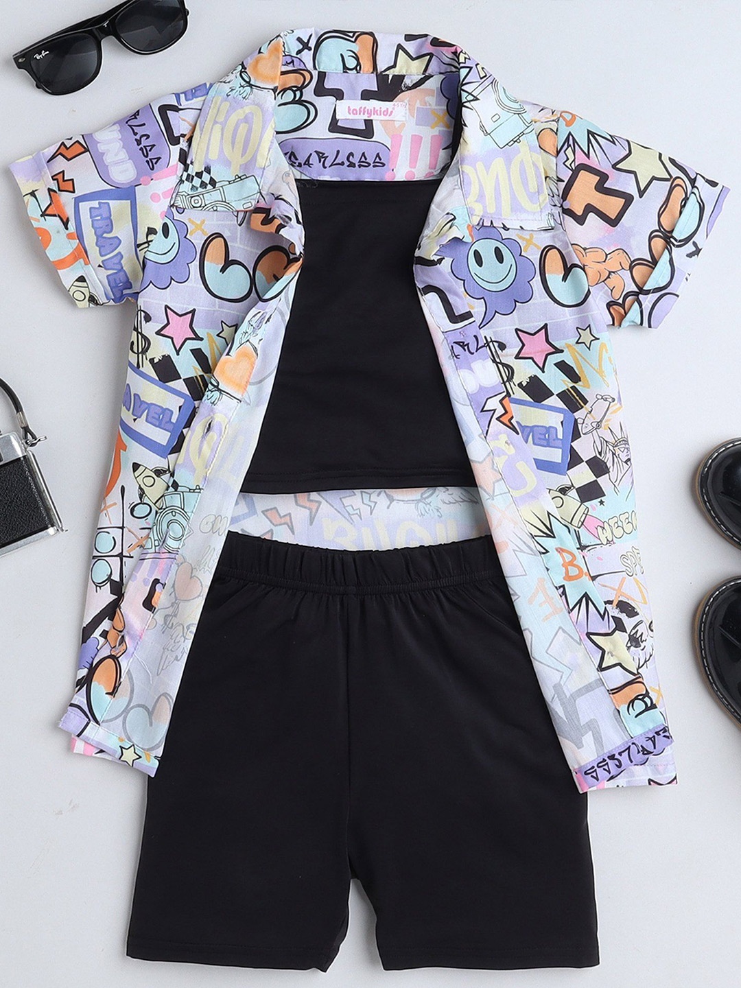 

taffykids Girls Printed Shirt with Shorts, Black