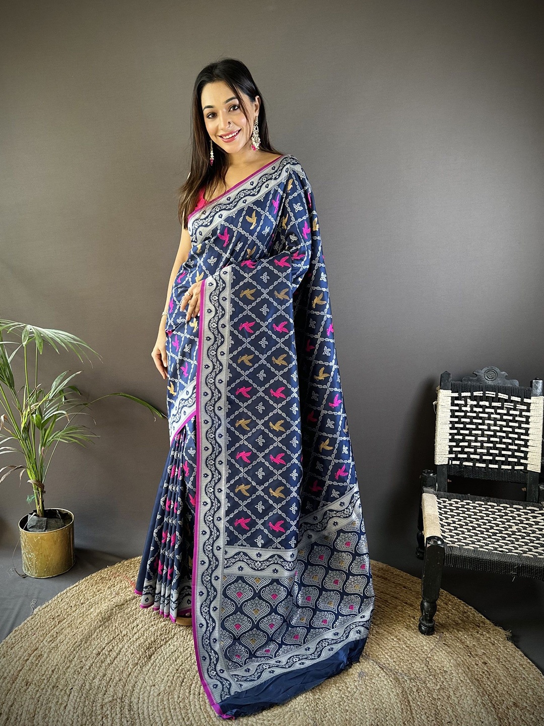

LeeliPeeri Designer Woven Design Zari Silk Blend Banarasi Saree, Navy blue