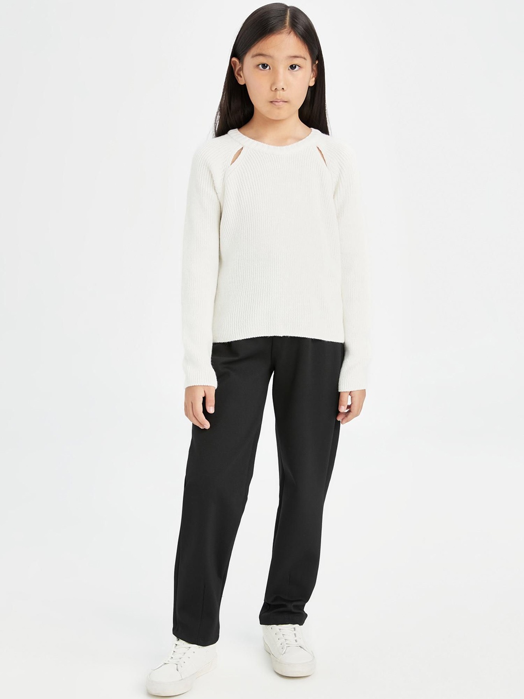 

DeFacto Girls Trousers, Na