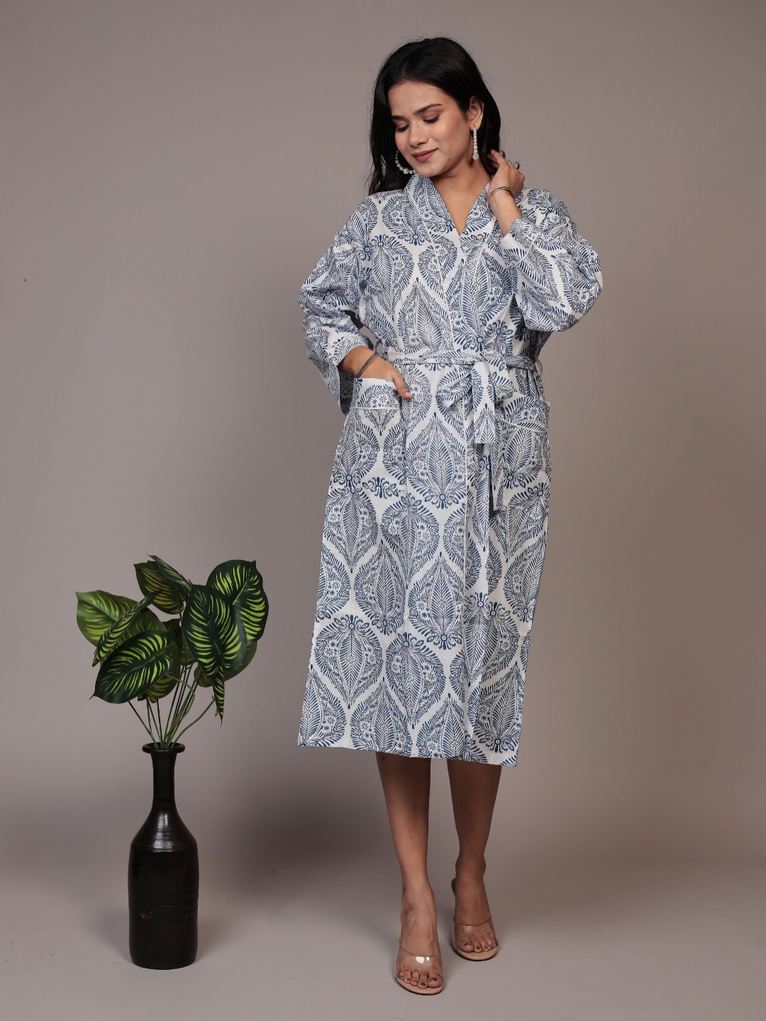 

Bohekant Women Floral Printed Pure Cotton Bath Robe, White