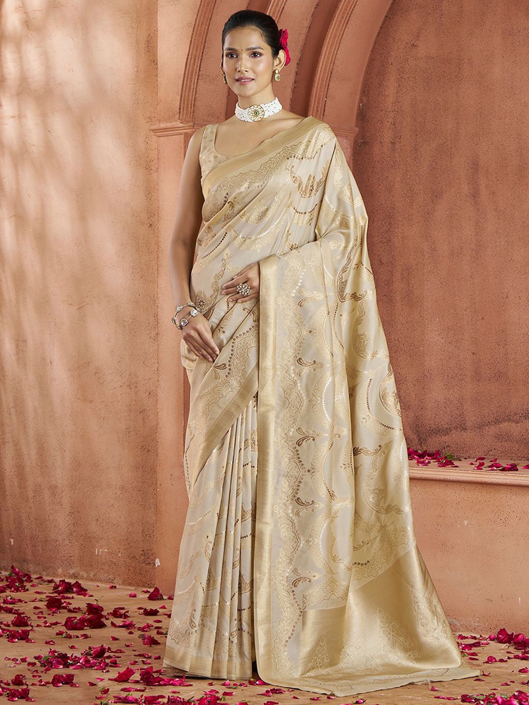 

Satrani Woven Design Zari Pure Silk Banarasi Saree, Beige