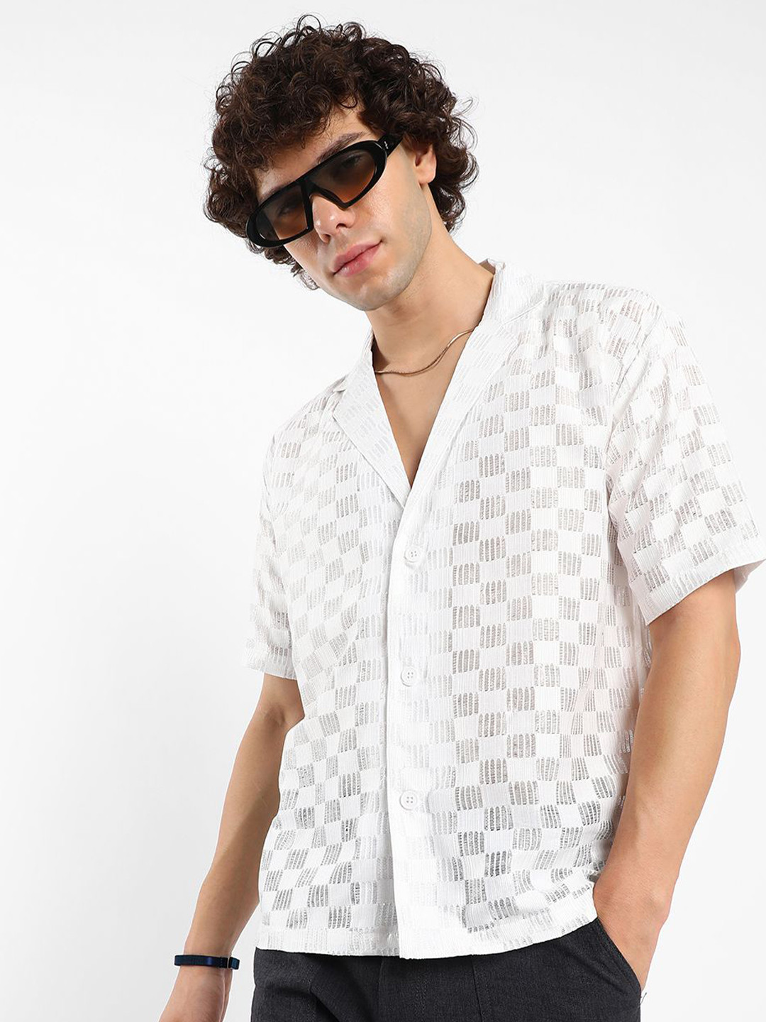 

Campus Sutra Cubic-Ripple Men Comfort Relaxed Fit Cuban Collar Textured Casual Shirt, White