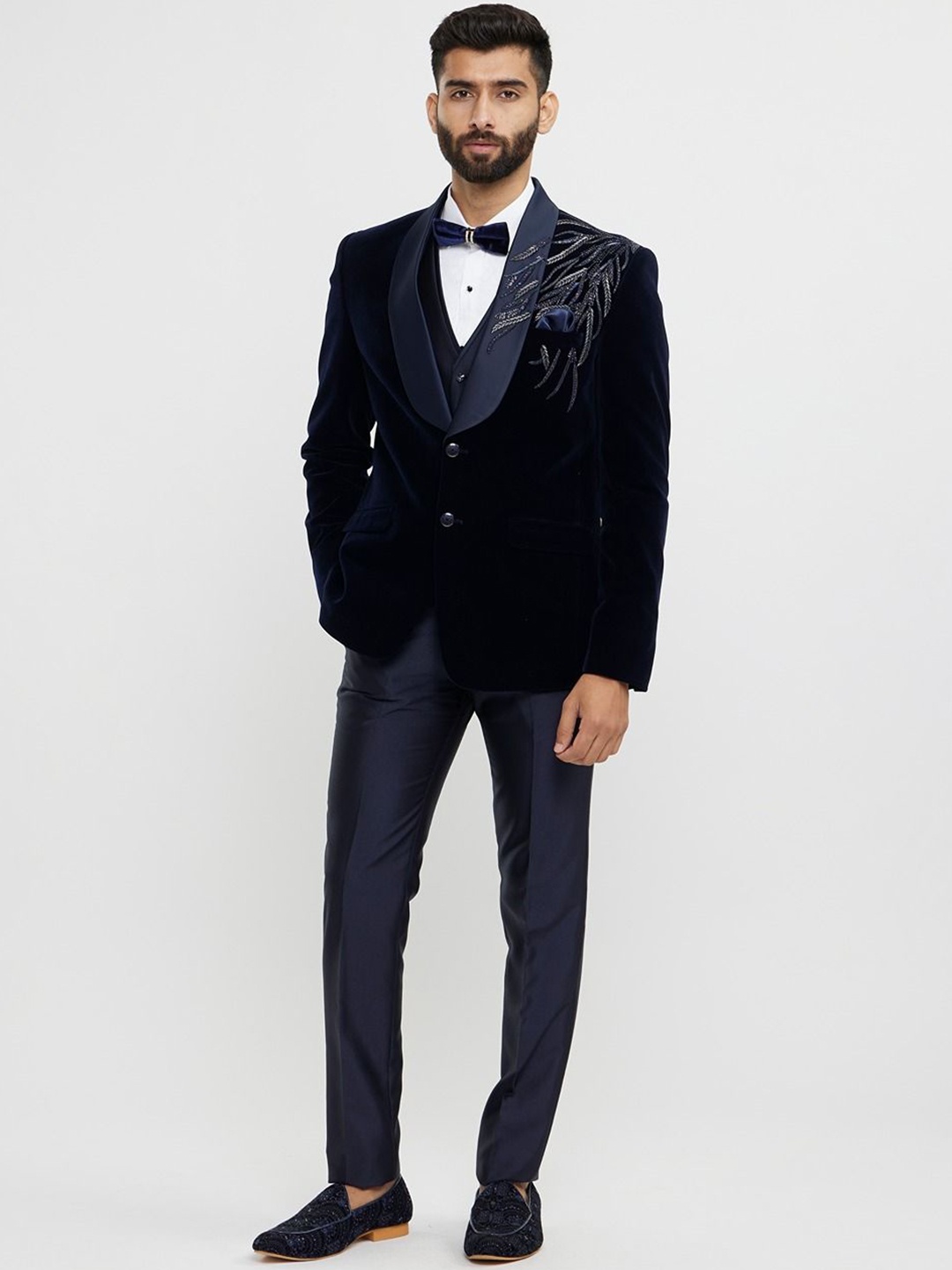

Twamev Men Tuxedo Self Design Five Piece Suits, Blue