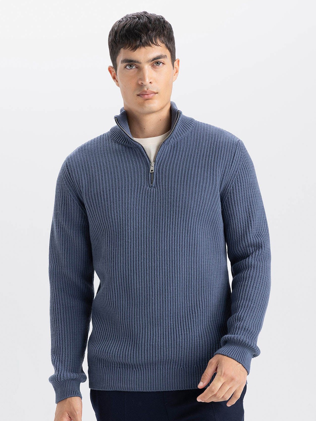 

DeFacto Men Ribbed Long Sleeves Mock Collar Pullover Sweater, Blue