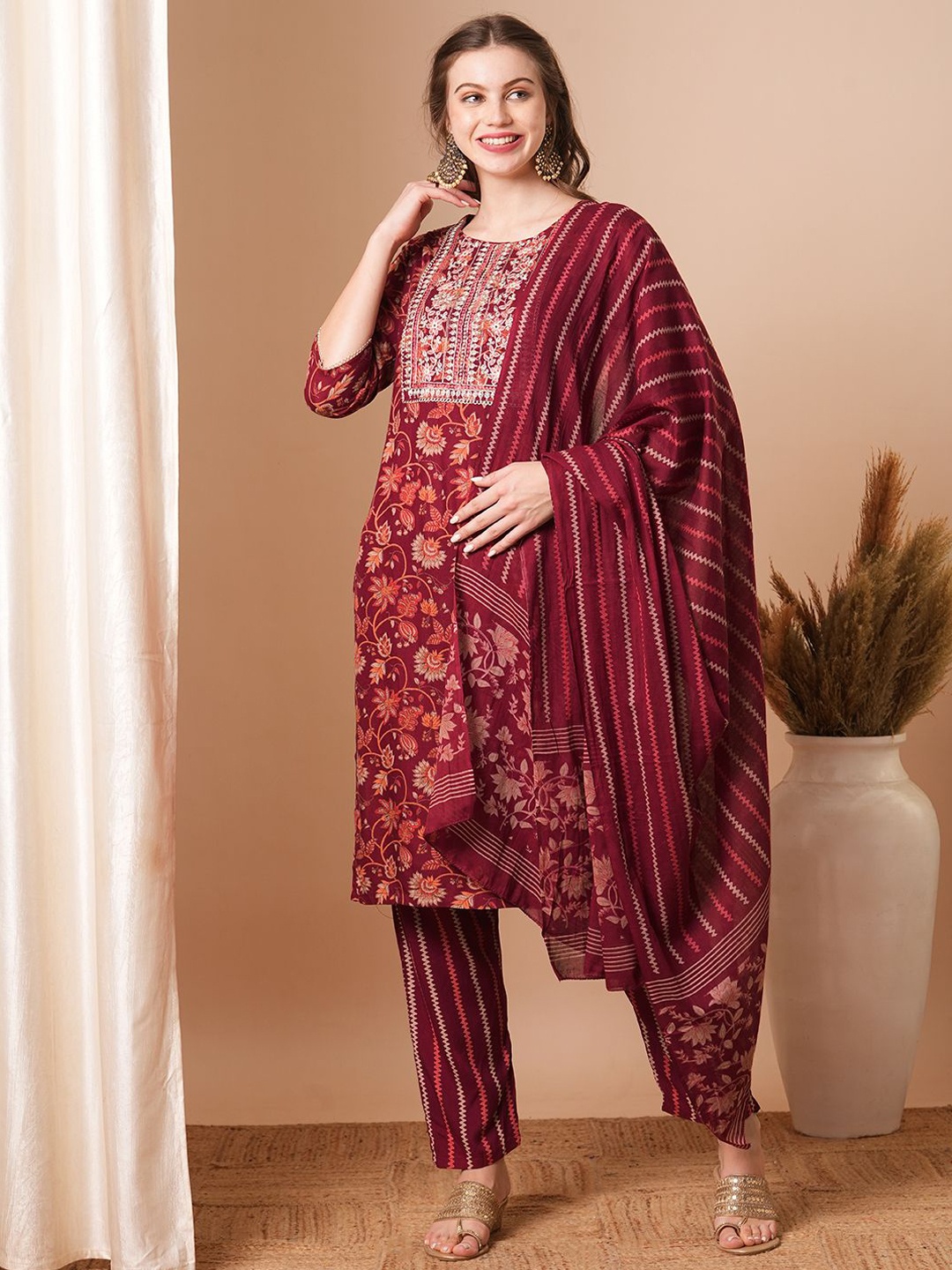 

FASHOR Women Ethnic Motifs Printed Regular Mirror Work Kurta with Trousers & With Dupatta, Maroon