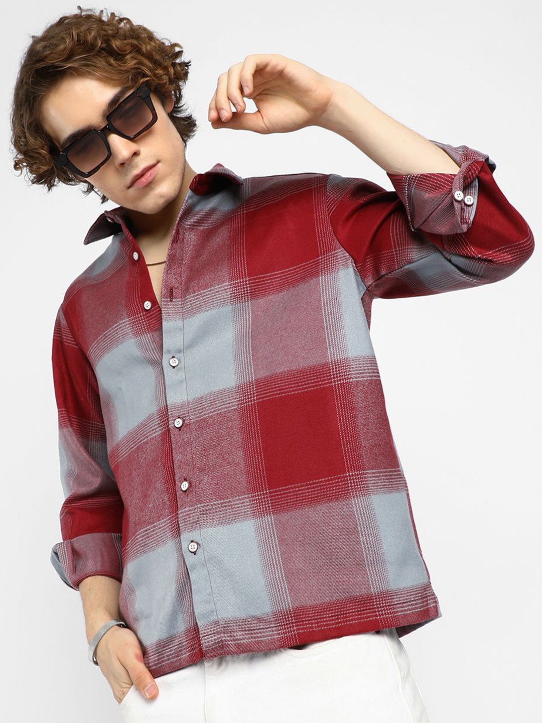 

Campus Sutra Men Comfort Oversized Fit Spread Collar Checked Casual Shirt, Blue