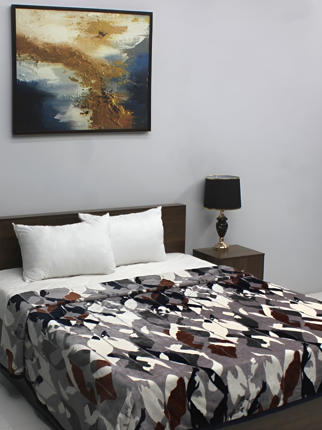 

Steve & Anderson Grey & Rust Brown Abstract Printed Mild Winter 350 GSM Double Bed Blanket