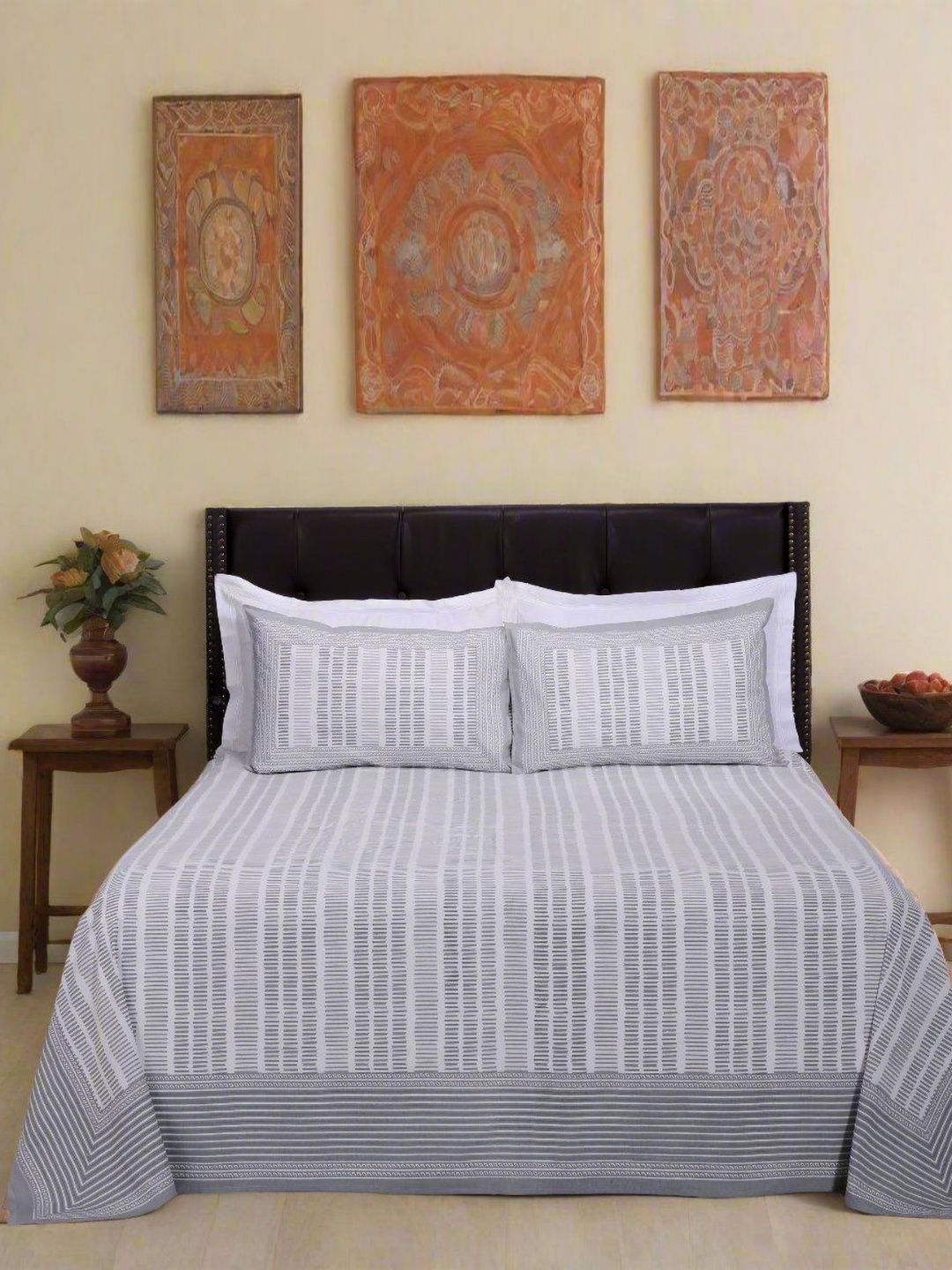 

SHAHENAZ Grey & White Striped Cotton 120 TC Queen Bedsheet with 2 Pillow Covers