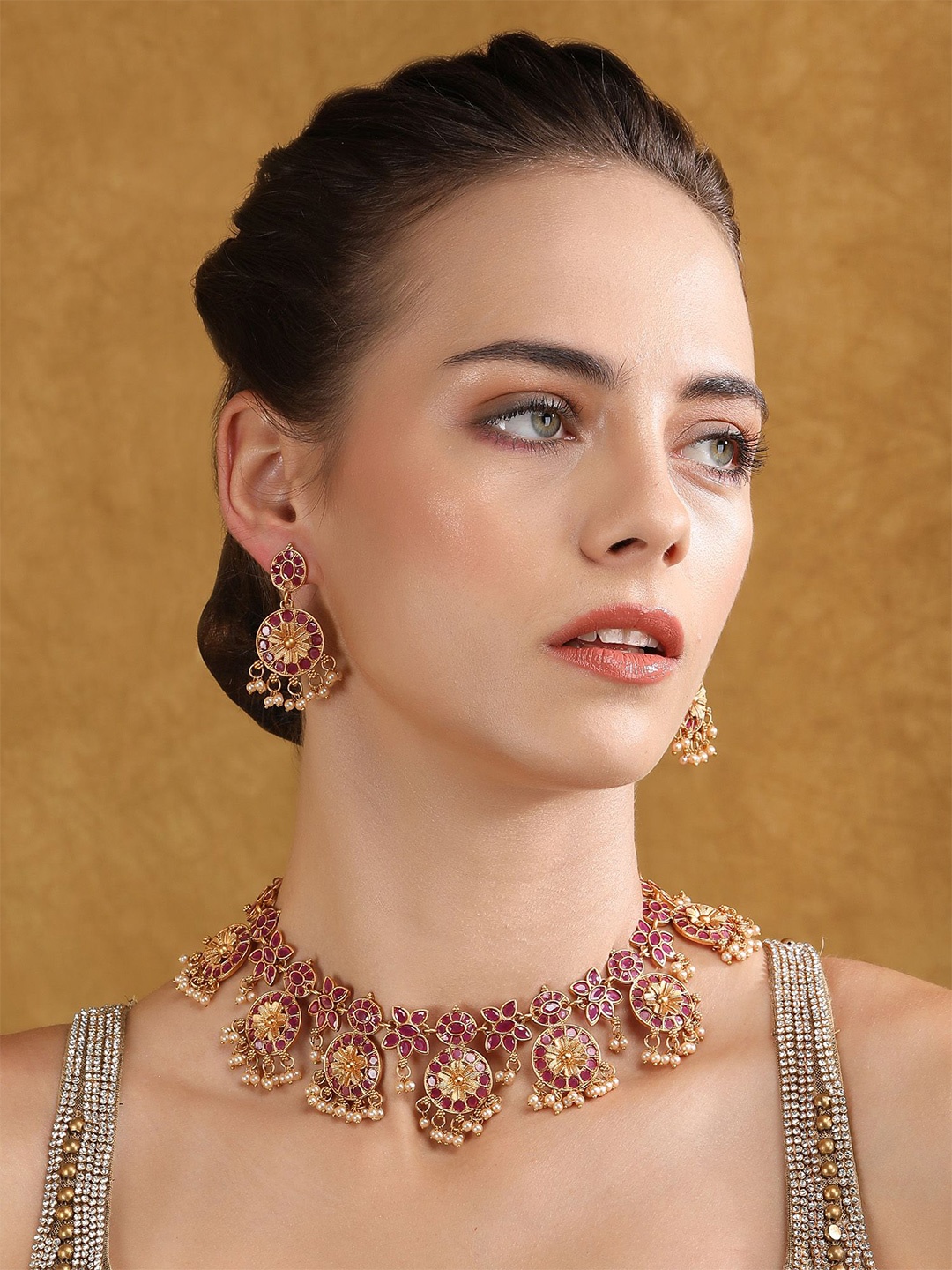

Anouk Gold-Plated Necklace Set