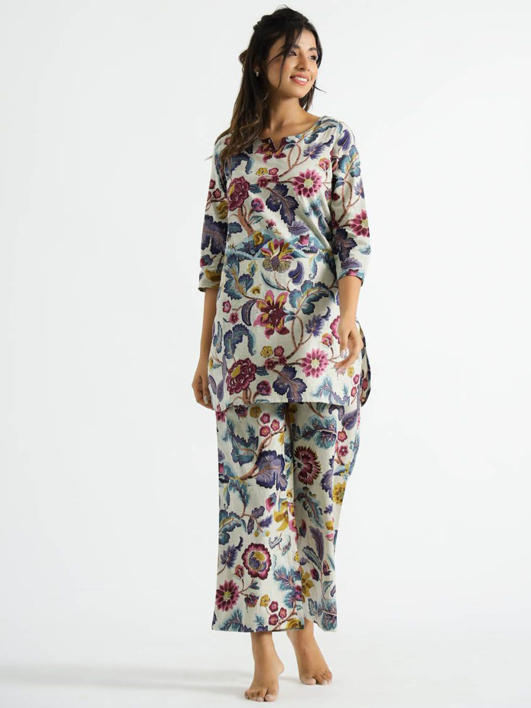 

Meena Bazaar Printed Night suit, Green