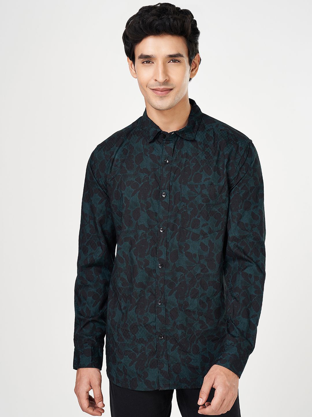 

BYFORD by Pantaloons Men Floral Opaque Casual Shirt, Blue