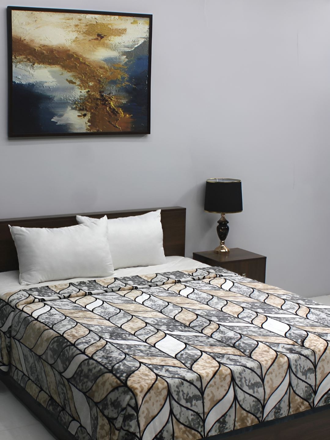 

Steve & Anderson Beige & Black Ethnic Motifs Mild Winter 350 GSM Double Bed Blanket