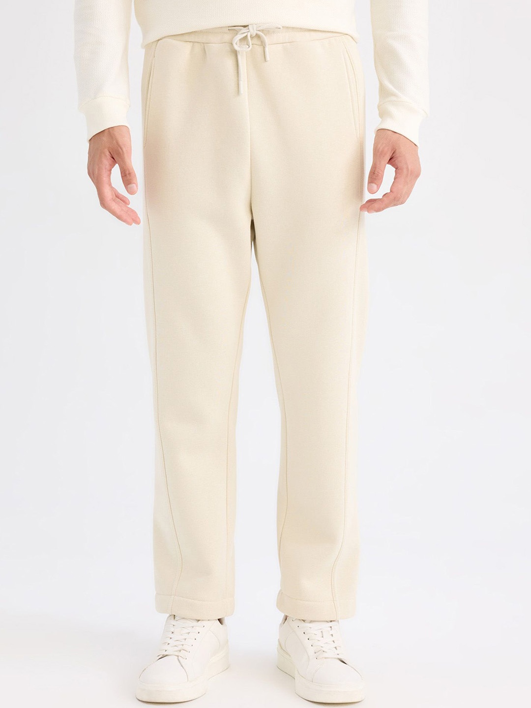 

DeFacto Men Cotton Regular Fit Mid-Rise Chinos Trousers, Cream
