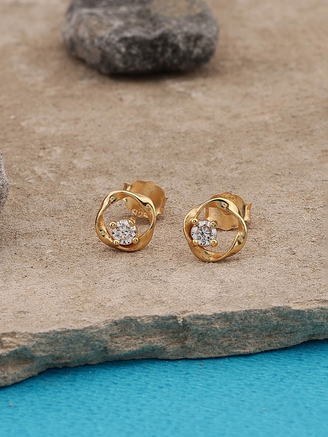 

DIAVO Contemporary Hoop Earrings, Gold