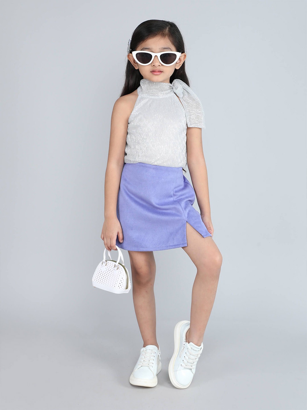 

taffykids Girls Top with Shorts, Silver