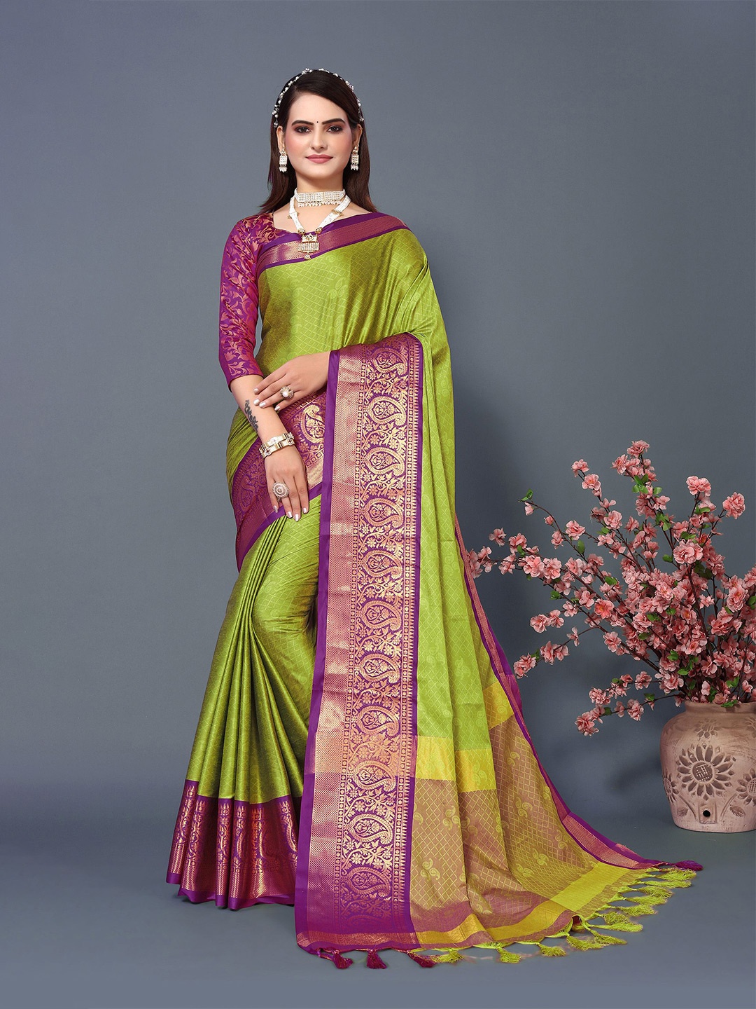 

Aldwych Ethnic Motifs Zari Silk Blend Chanderi Saree, Green