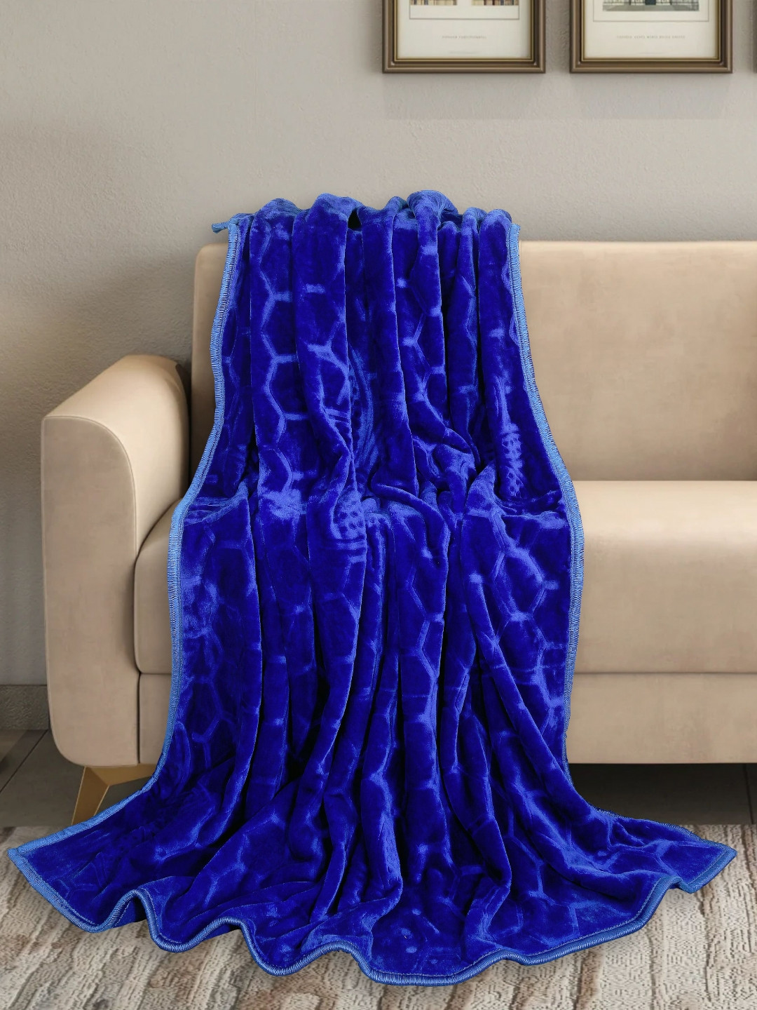 

MAGICAL Blue Floral Mink 400 GSM Double Bed Blanket