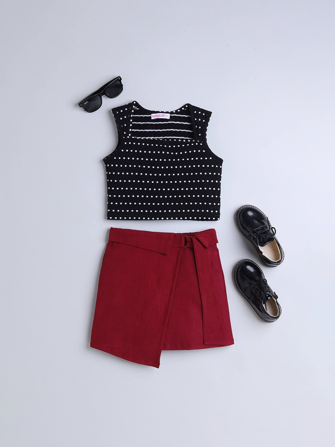 

taffykids Girls Printed Top with Skirt, Black