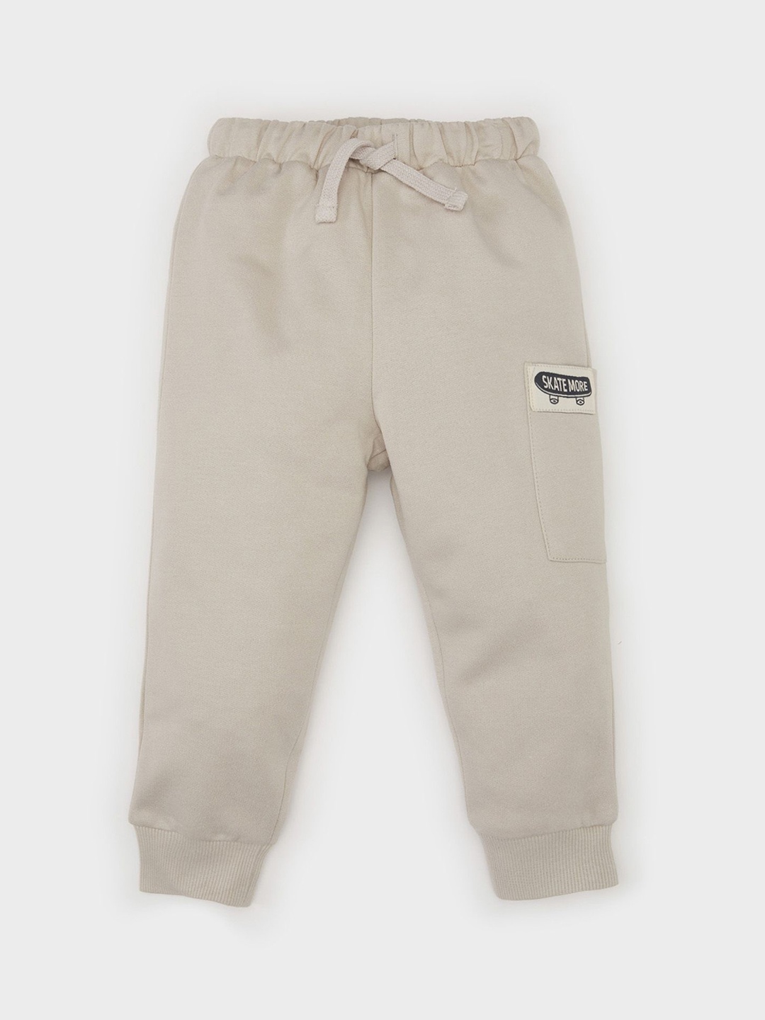 

DeFacto Boys Joggers Trousers, Na