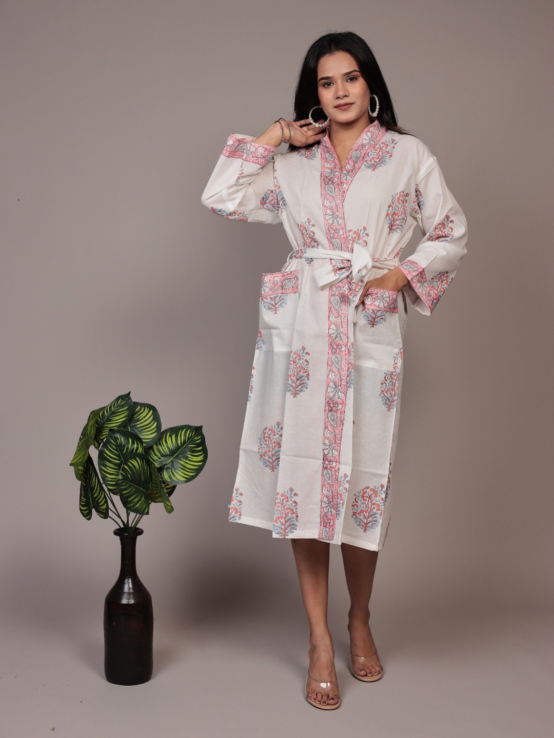 

Bohekant Women Floral Printed Pure Cotton Bath Robe, White