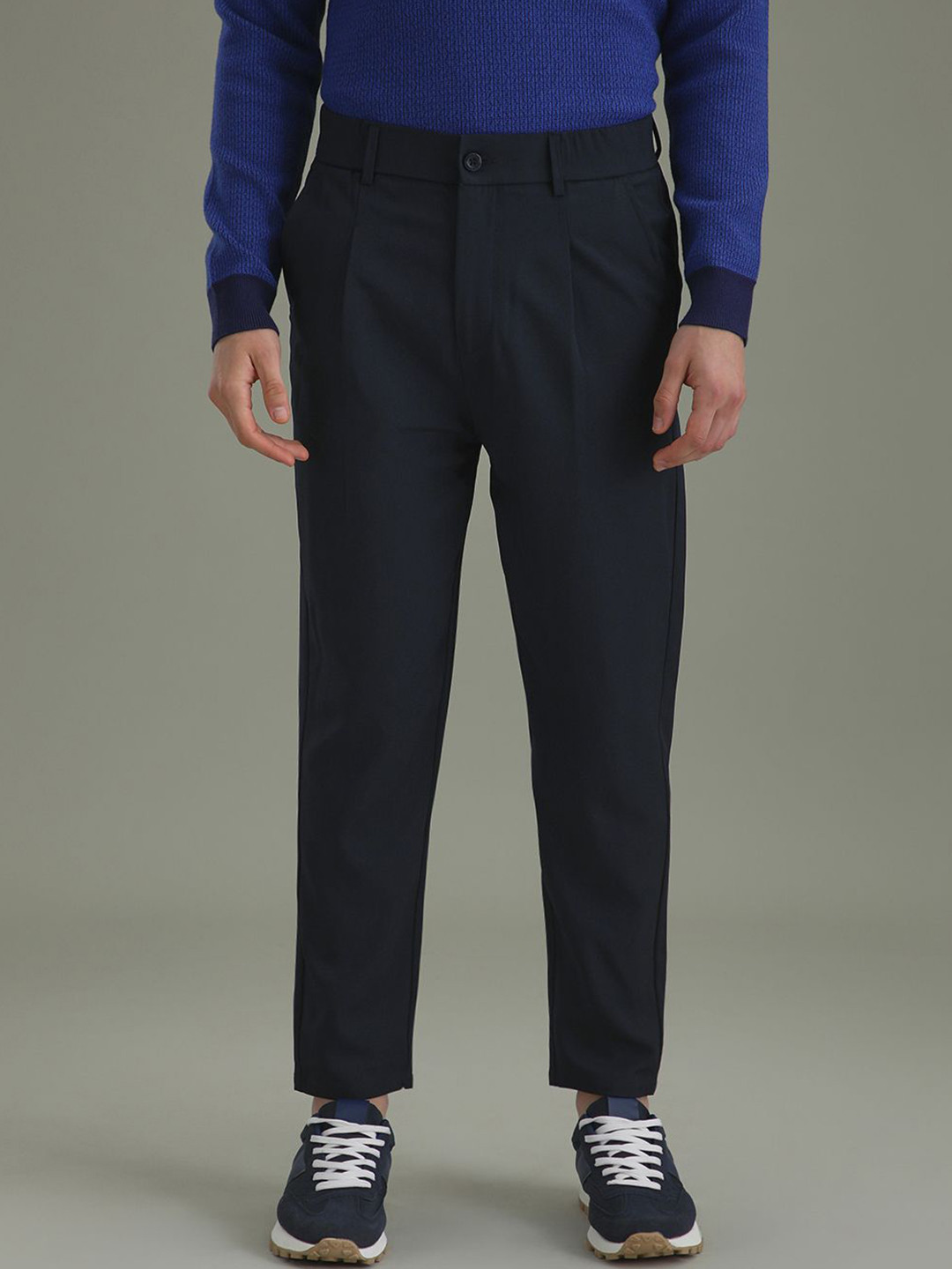 

Banana Club Men Relaxed Trousers, Blue