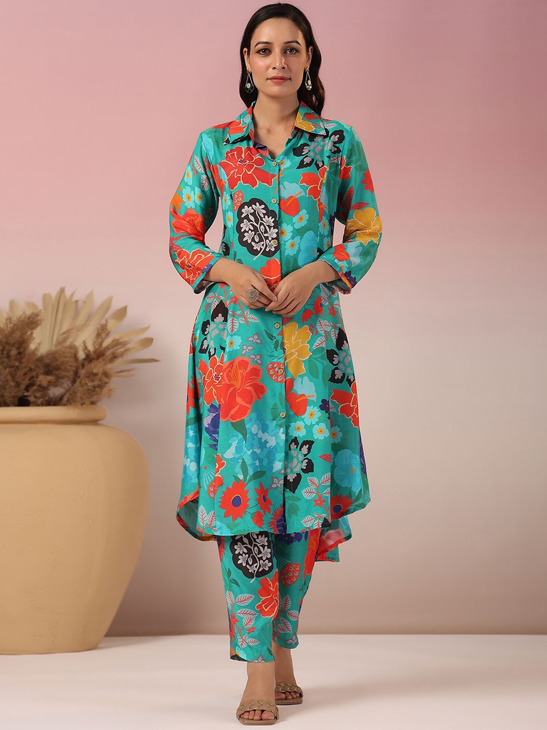 

Meena Bazaar Women Floral Printed Panelled Kurta with Trousers, Sea green