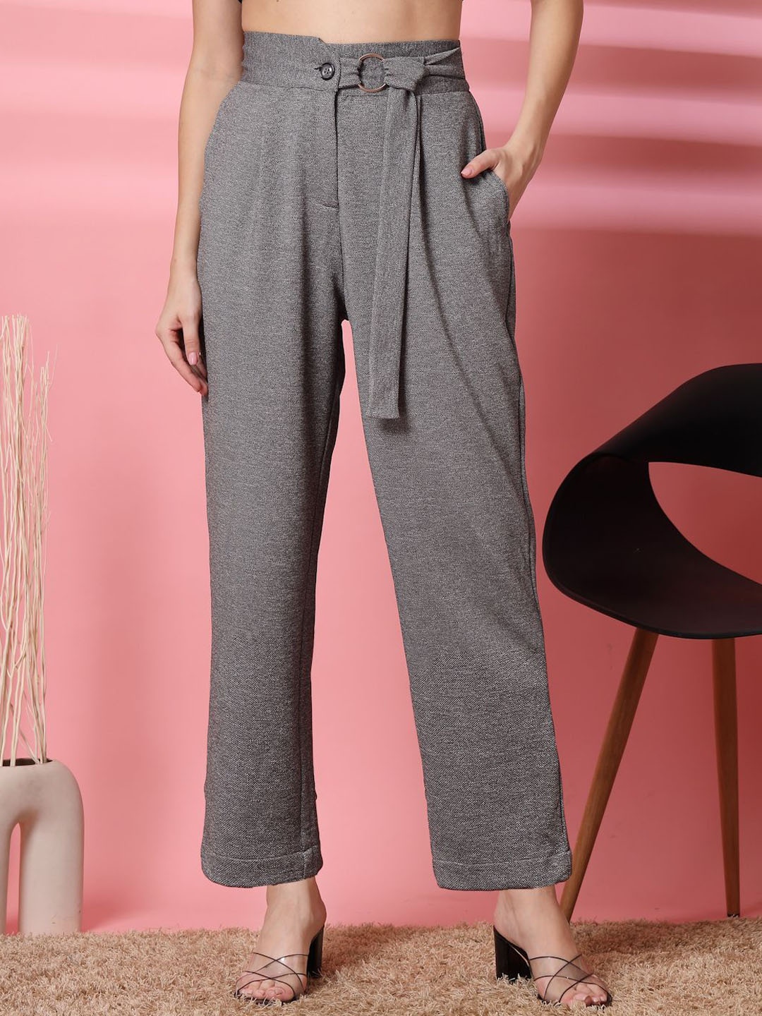 

Oomph! Women Relaxed Pleated Trousers, Grey