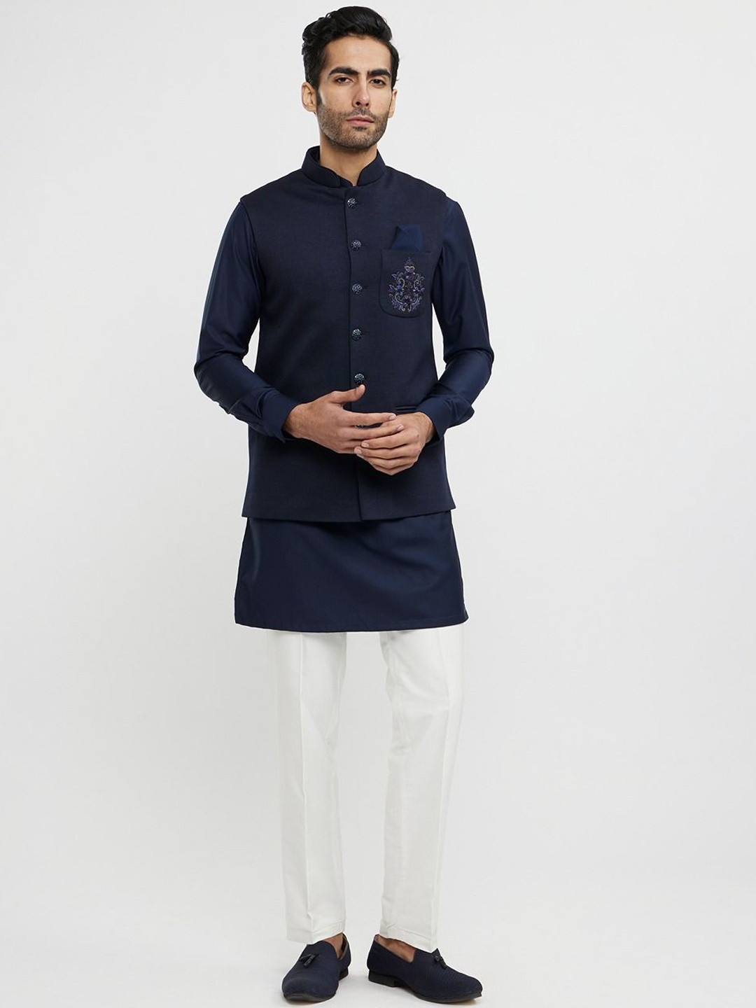 

Twamev Mandarin Collar Long Sleeves Regular Straight Kurta With Trouser With Nehru Jacket, Navy blue