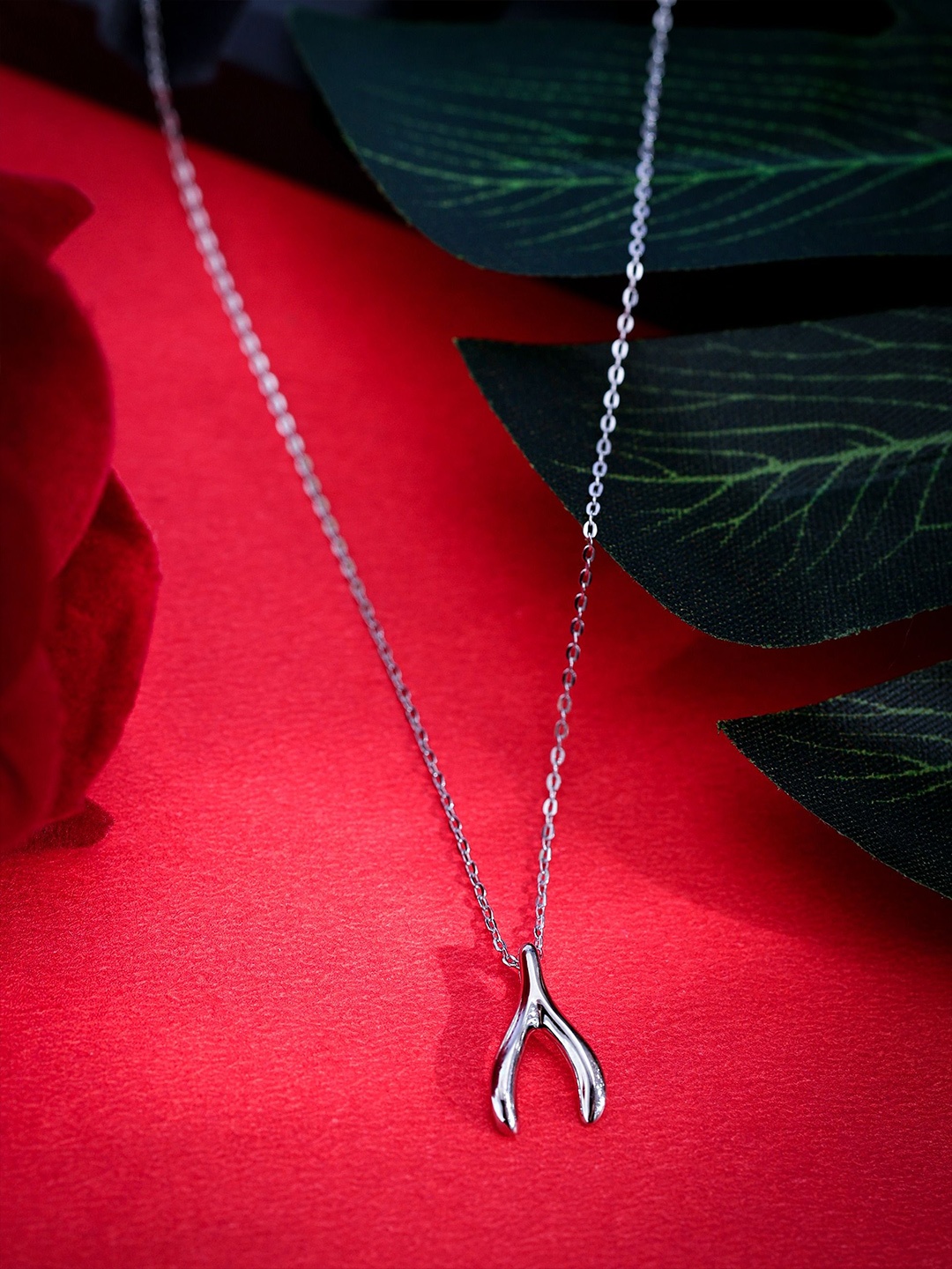 

DIAVO Sterling Silver Rhodium-Plated Necklace
