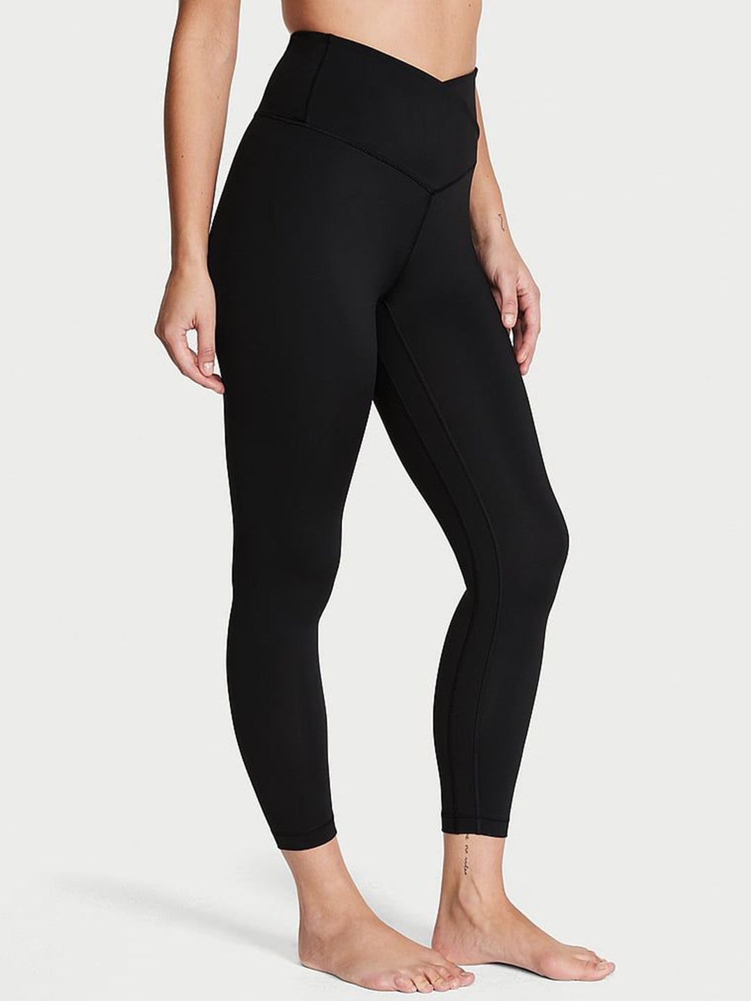 

Victoria's Secret Women Crossover Ankle-Length Tights, Black