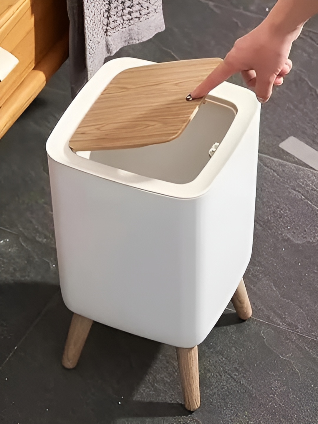 

HOUSE OF QUIRK White Bathroom Trash Bin With Lids