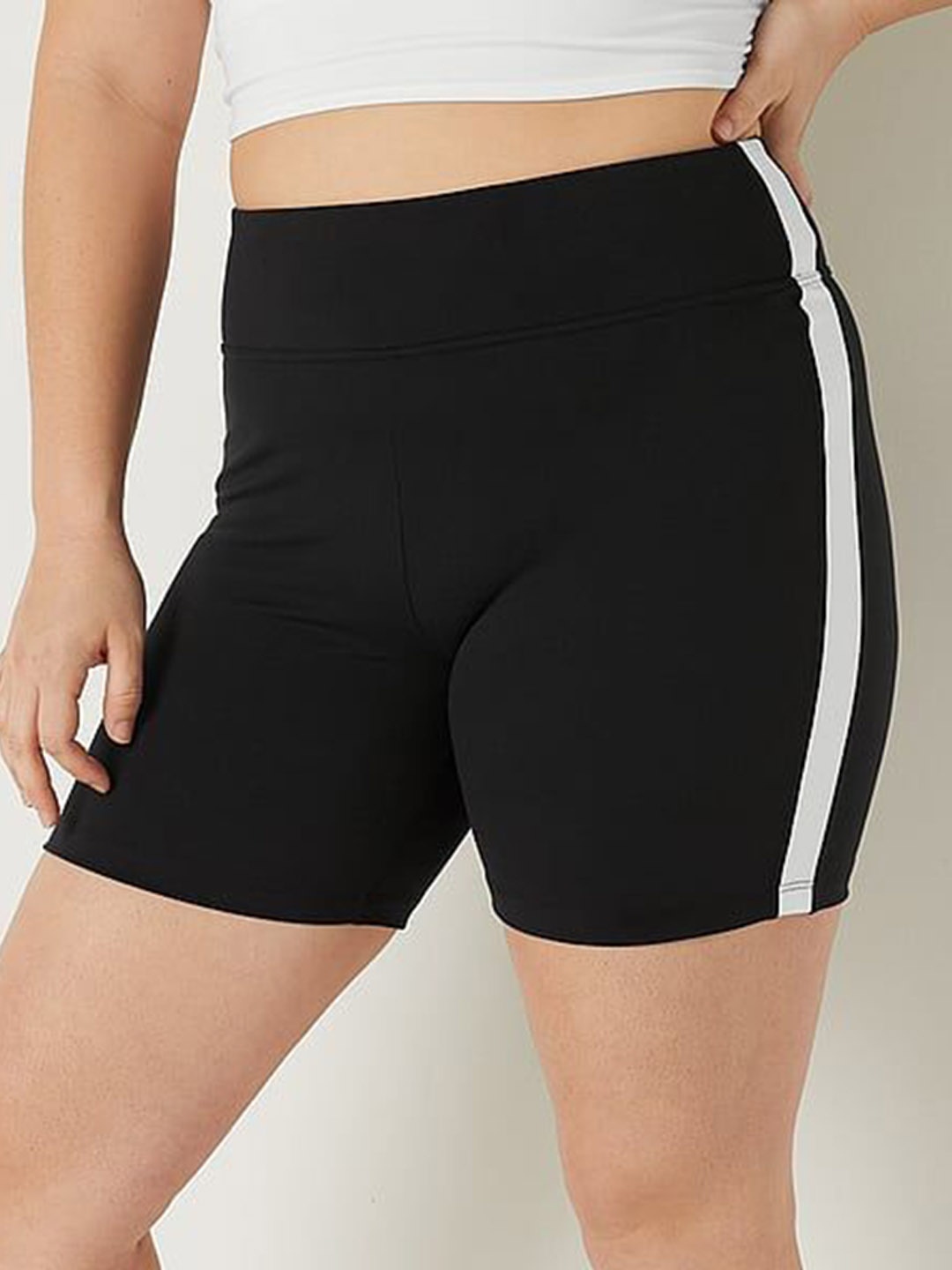 

Victoria's Secret Women Skinny Fit High-Rise Sports Shorts, Black