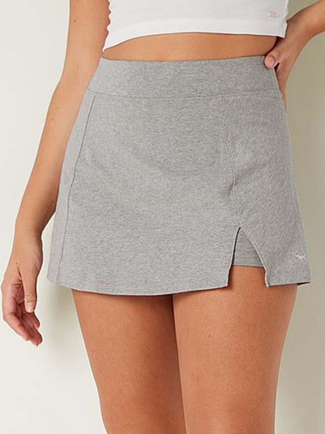 

Victoria's Secret Women Straight Front Slit Skort, Grey