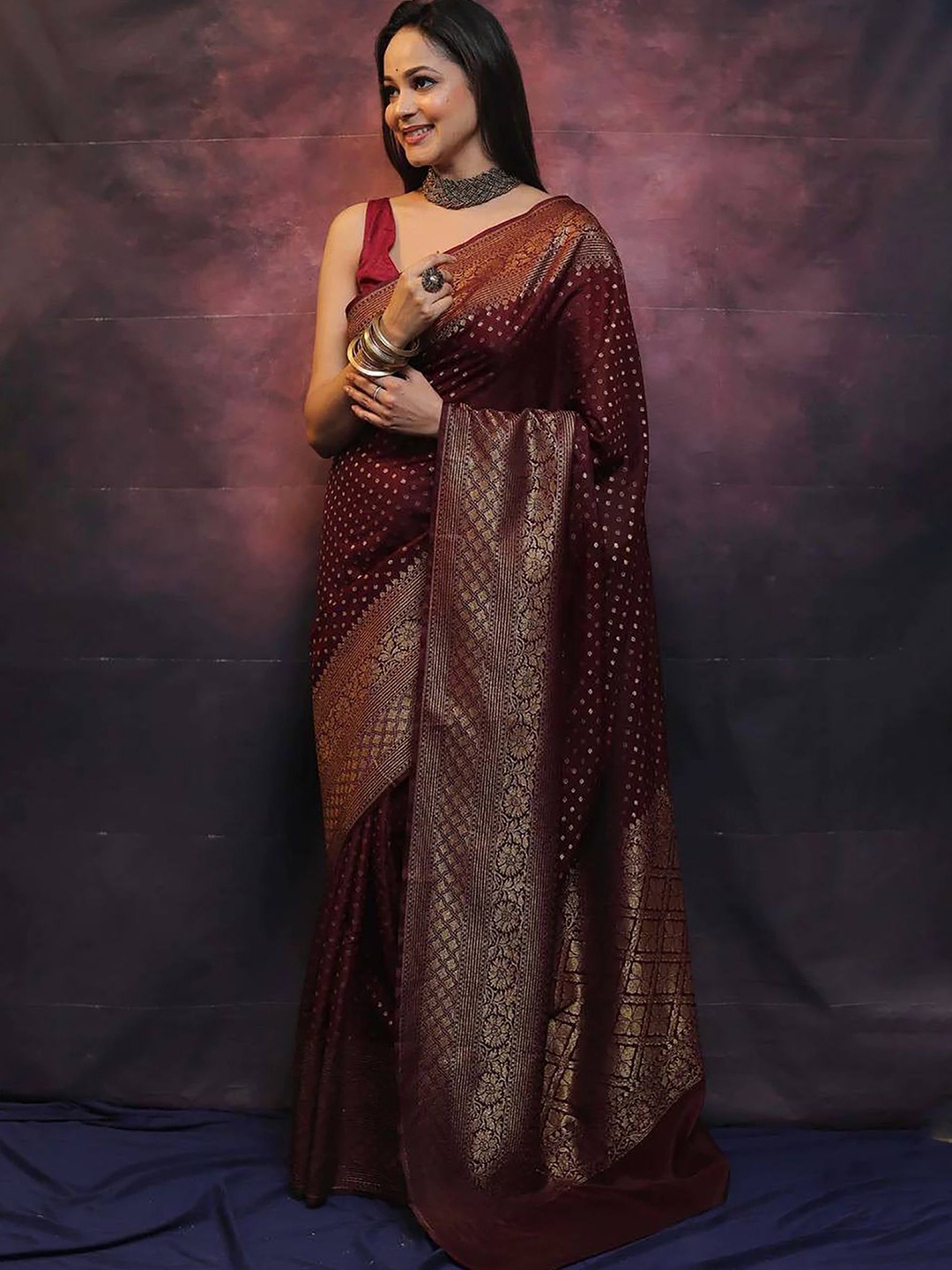 

Anjaneya Sarees Ethnic Motifs Zari Silk Blend Banarasi Saree, Maroon