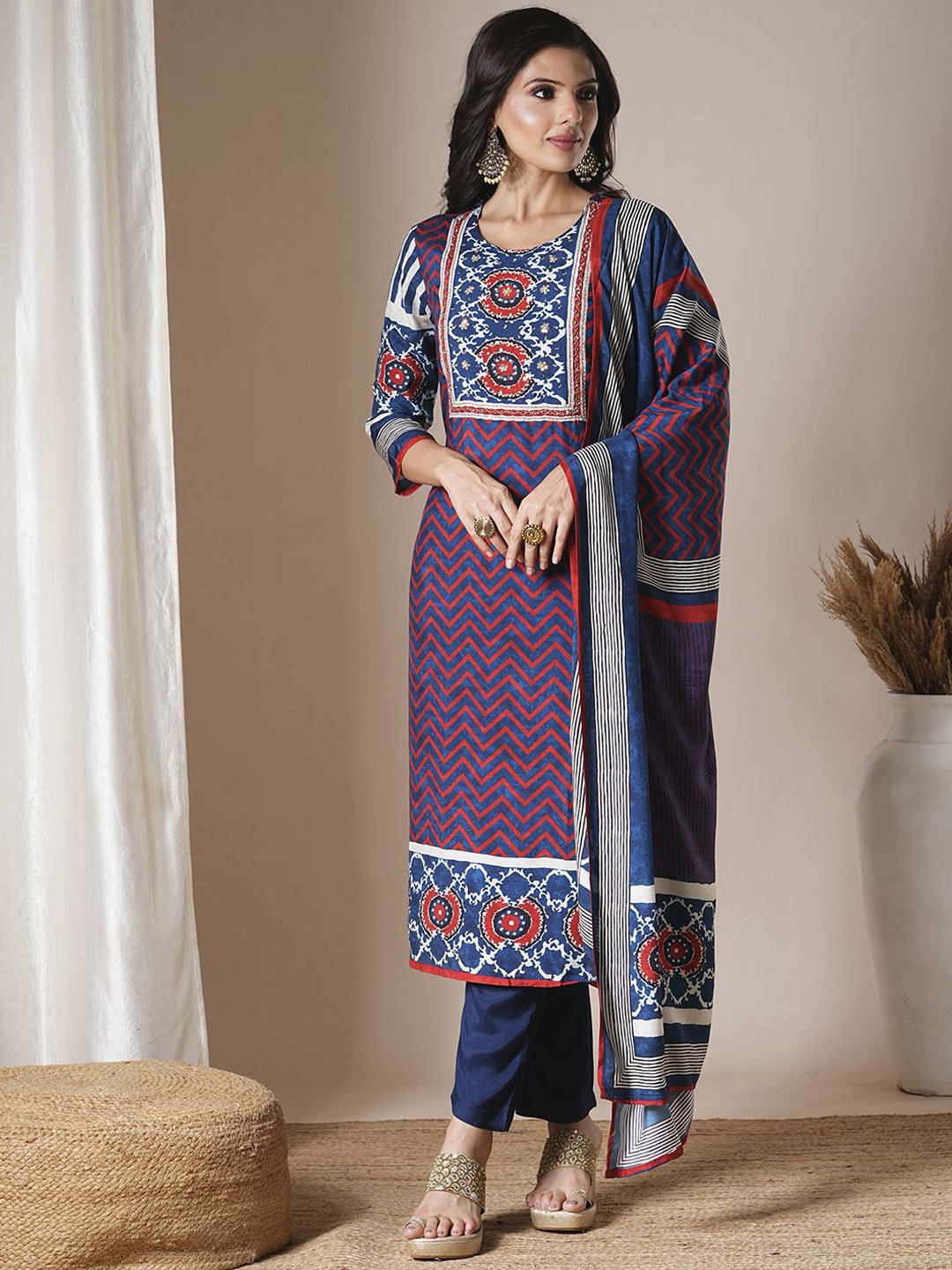 

FASHOR Women Floral Embroidered Regular Sequinned Kurta with Trousers & With Dupatta, Blue