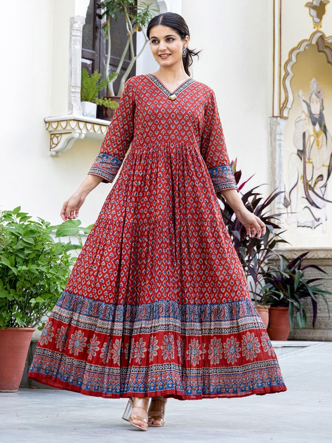 

Meena Bazaar Women Floral Printed Cotton Maxi Dress, Maroon