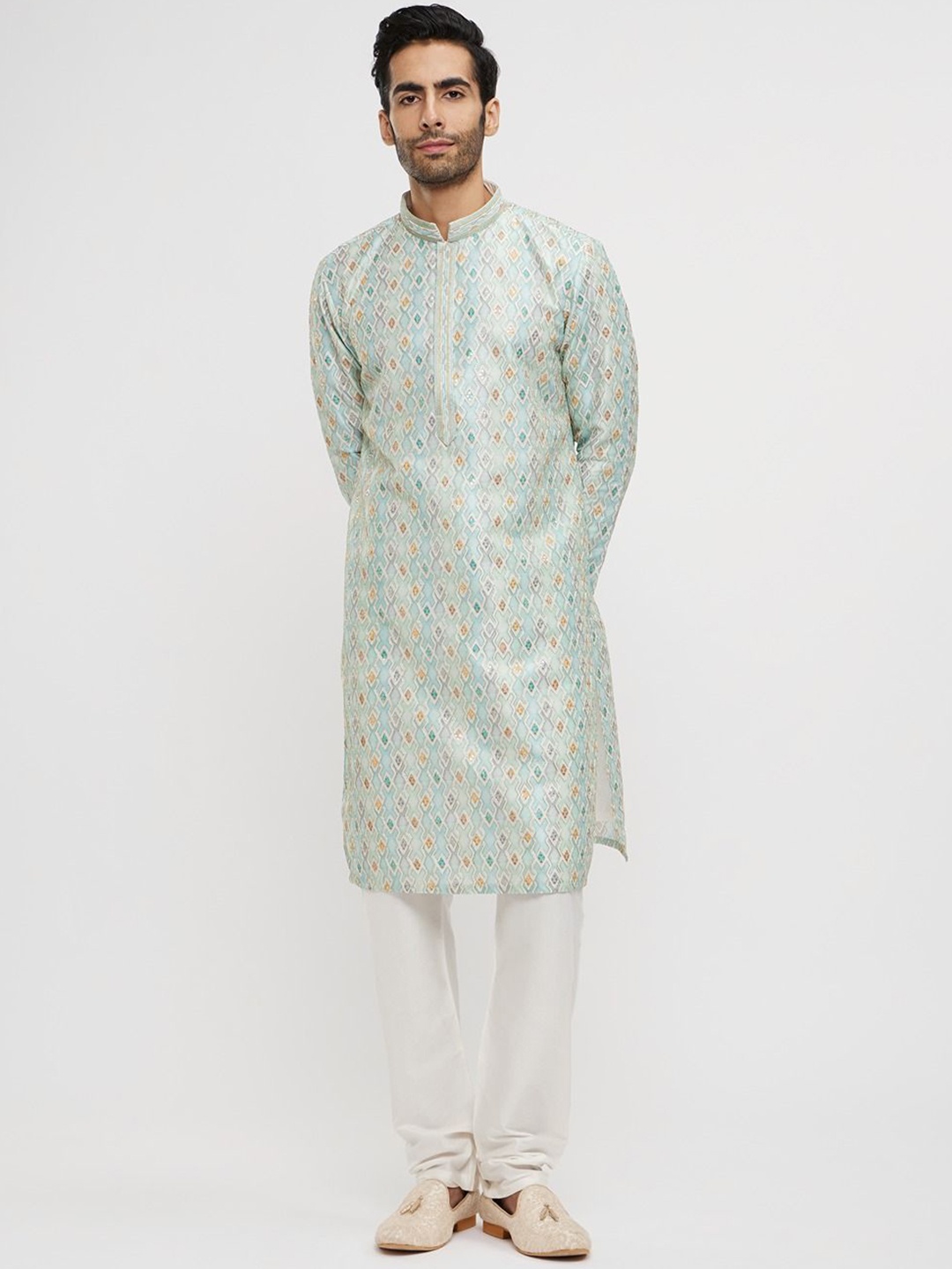 

Twamev Men Embroidered Regular Thread Work Kurta with Trousers, Green
