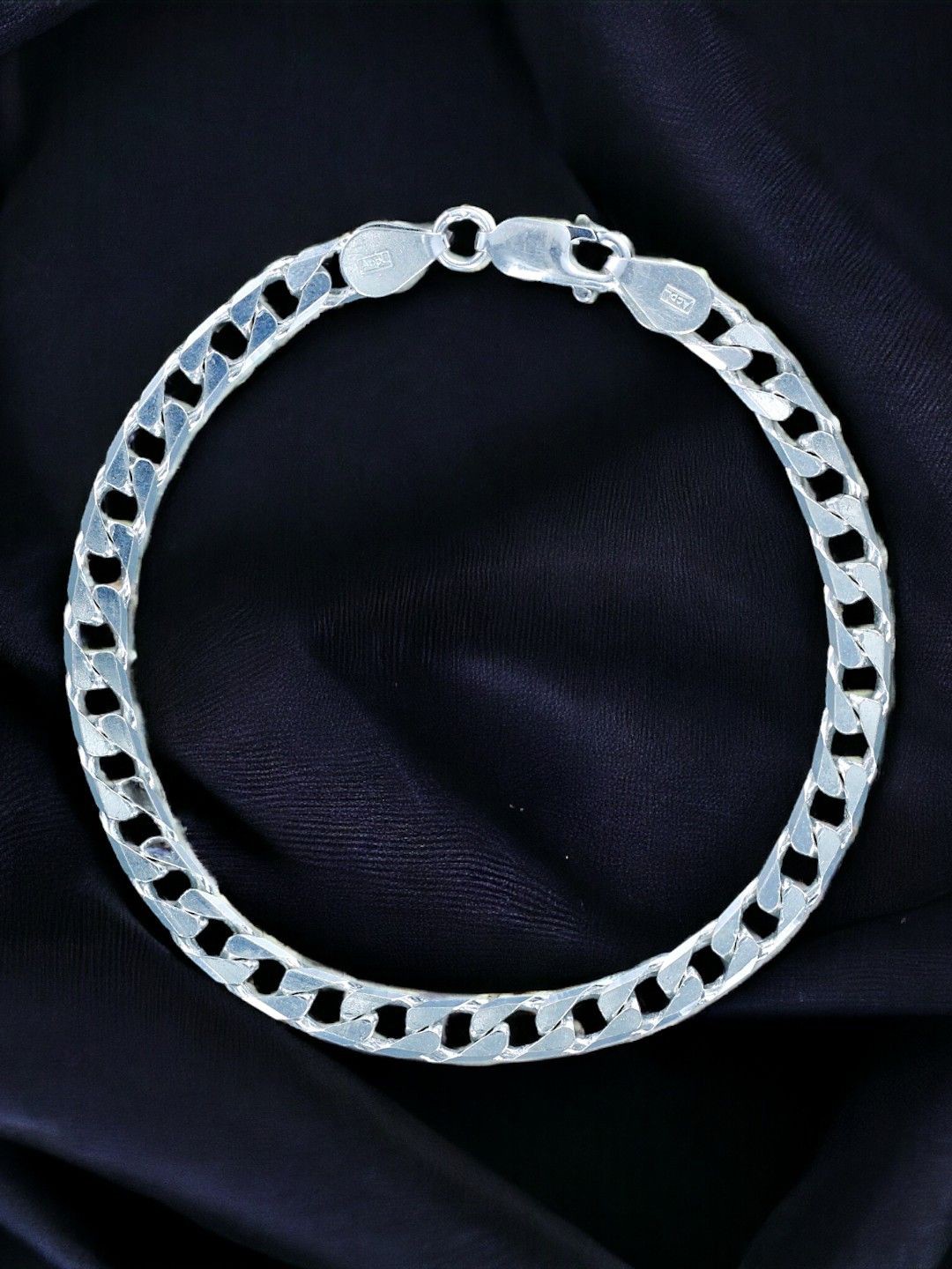 

Taraash Men Sterling Silver Link Bracelet