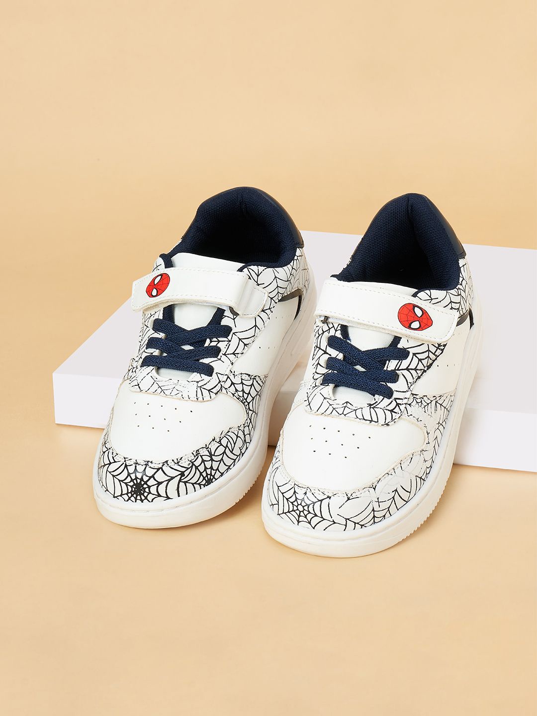 

Pantaloons Junior Boys Printed PU Sneakers, White