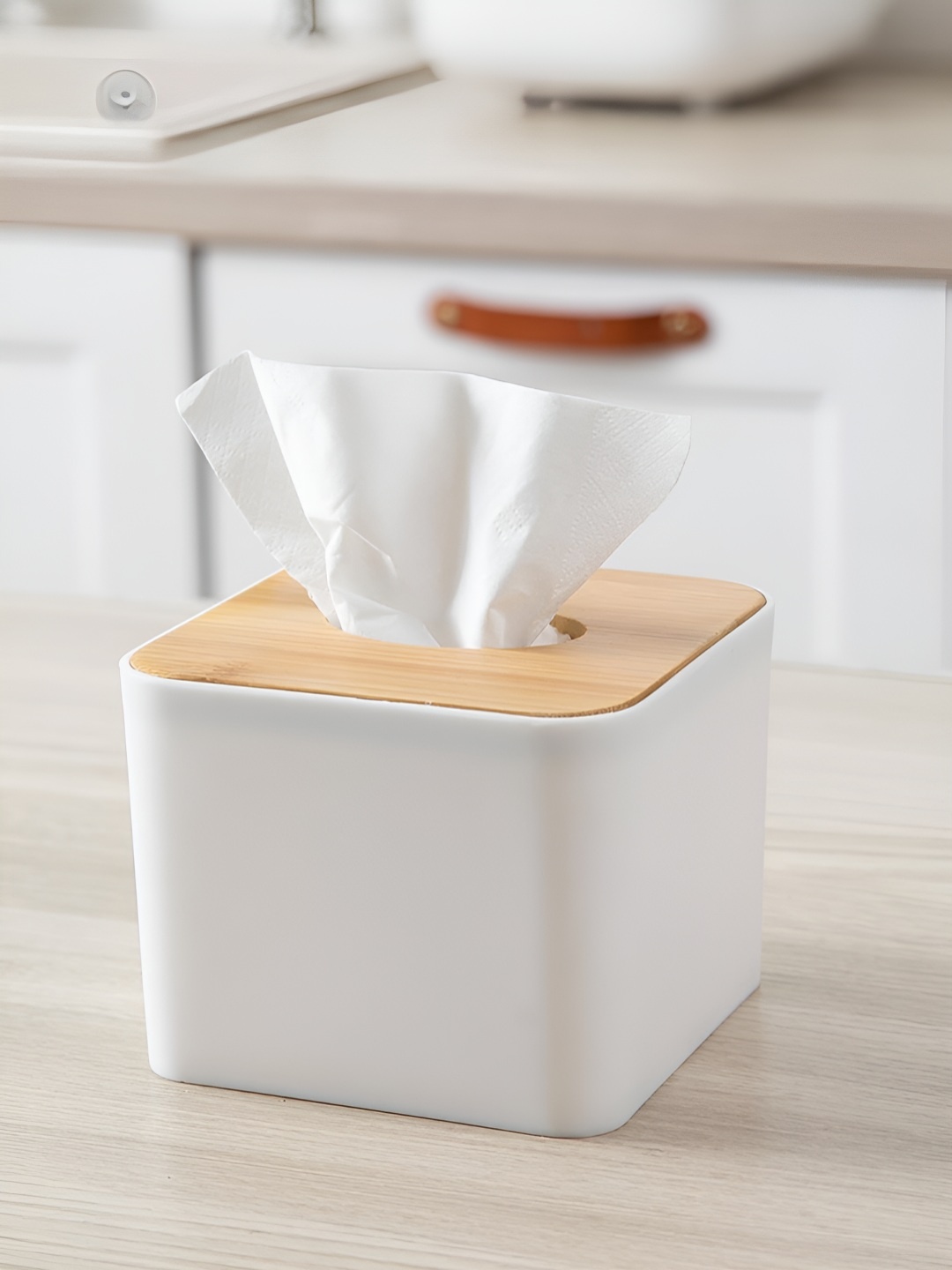 

HOKIPO White & Tan Bamboo Tissue Holders
