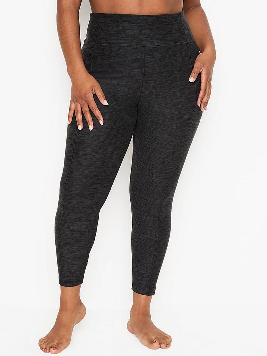 

Victoria's Secret Women High-Rise Ankle-Length Gym Tights, Black