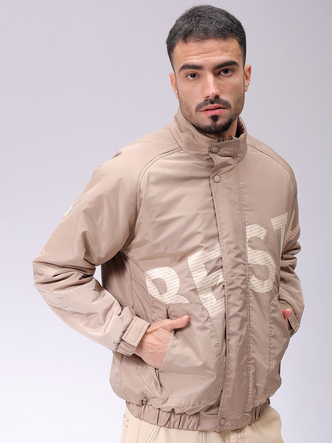 

The Indian Garage Co Men Lightweight Puffer Jacket with Embroidered, Brown