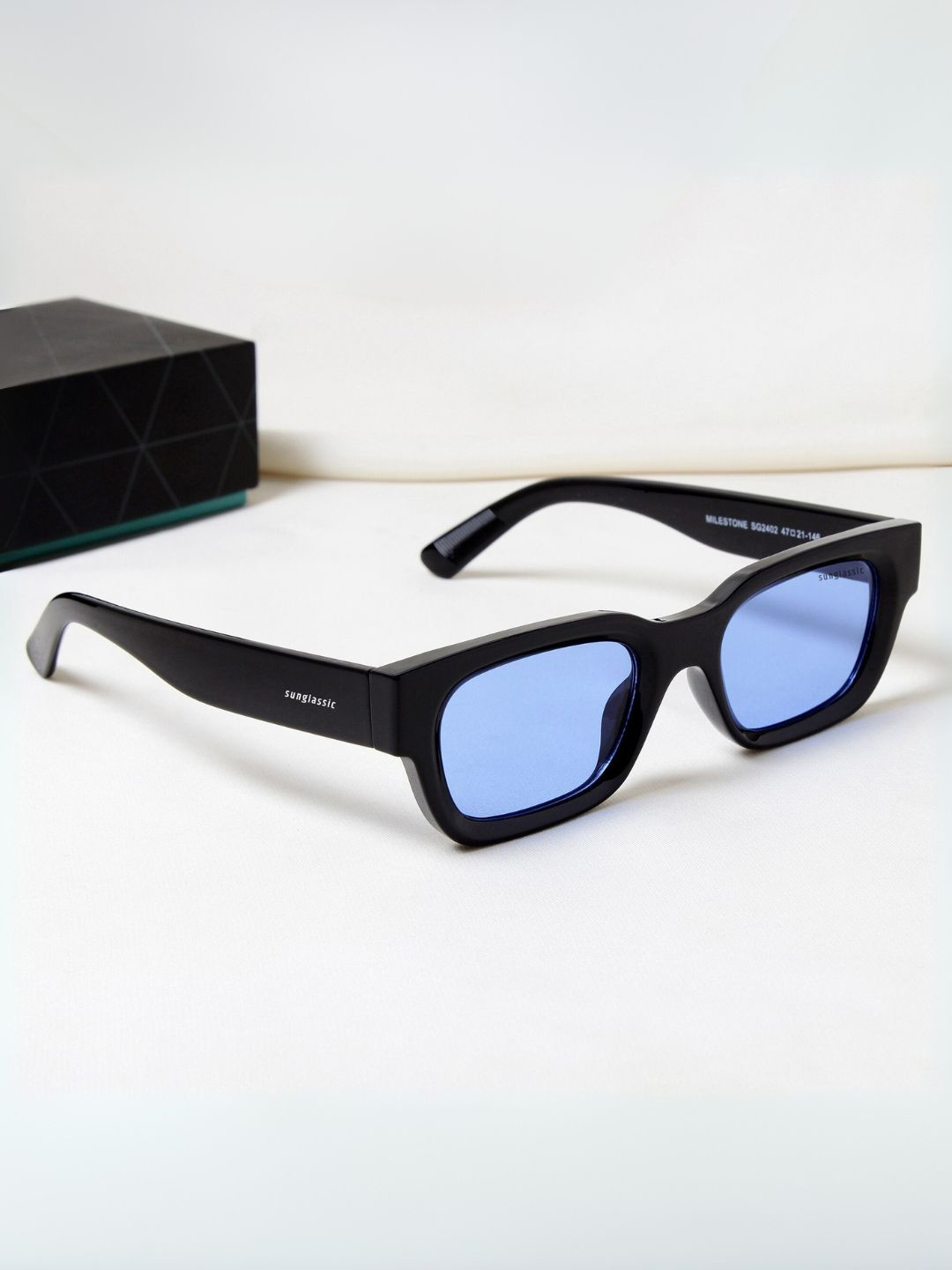 

SUNGLASSIC Unisex Square Sunglasses with UV Protected Lens, Blue