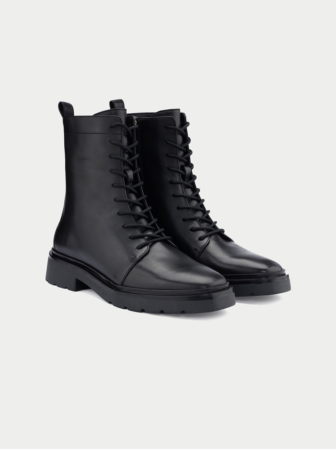 

Oroh Women Flatform Heeled Regular Boots, Black