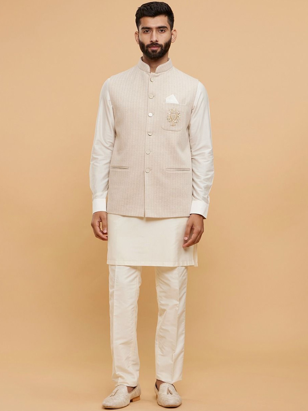 

Twamev Mandarin Collar Long Sleeves Regular Straight Kurta With Trouser With Nehru Jacket, Cream