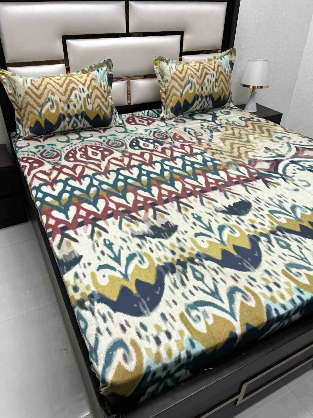 

Pure Decor Cotton King Size Double Bed Bedsheet With 2 Pillow Covers 2.74m X 2.74m, Cream