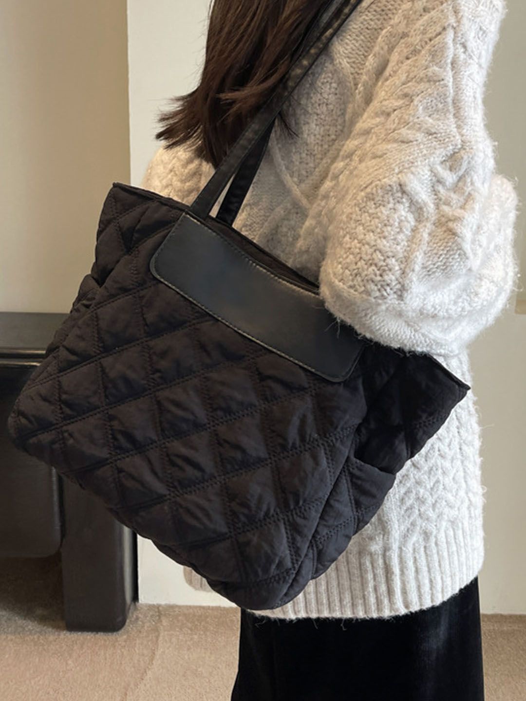 

StyleCast Black Casual Structured Shoulder Bag, Na