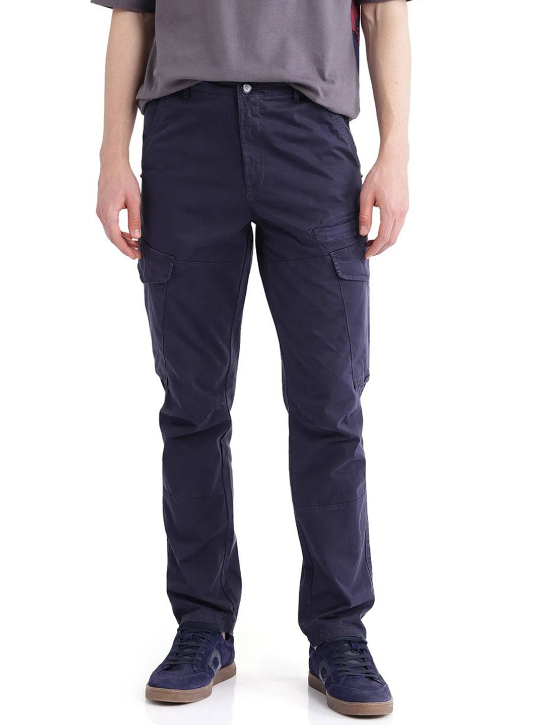 

RARE RABBIT Men Comfort Fit Mid-Rise Cotton Cargos Trousers, Navy blue