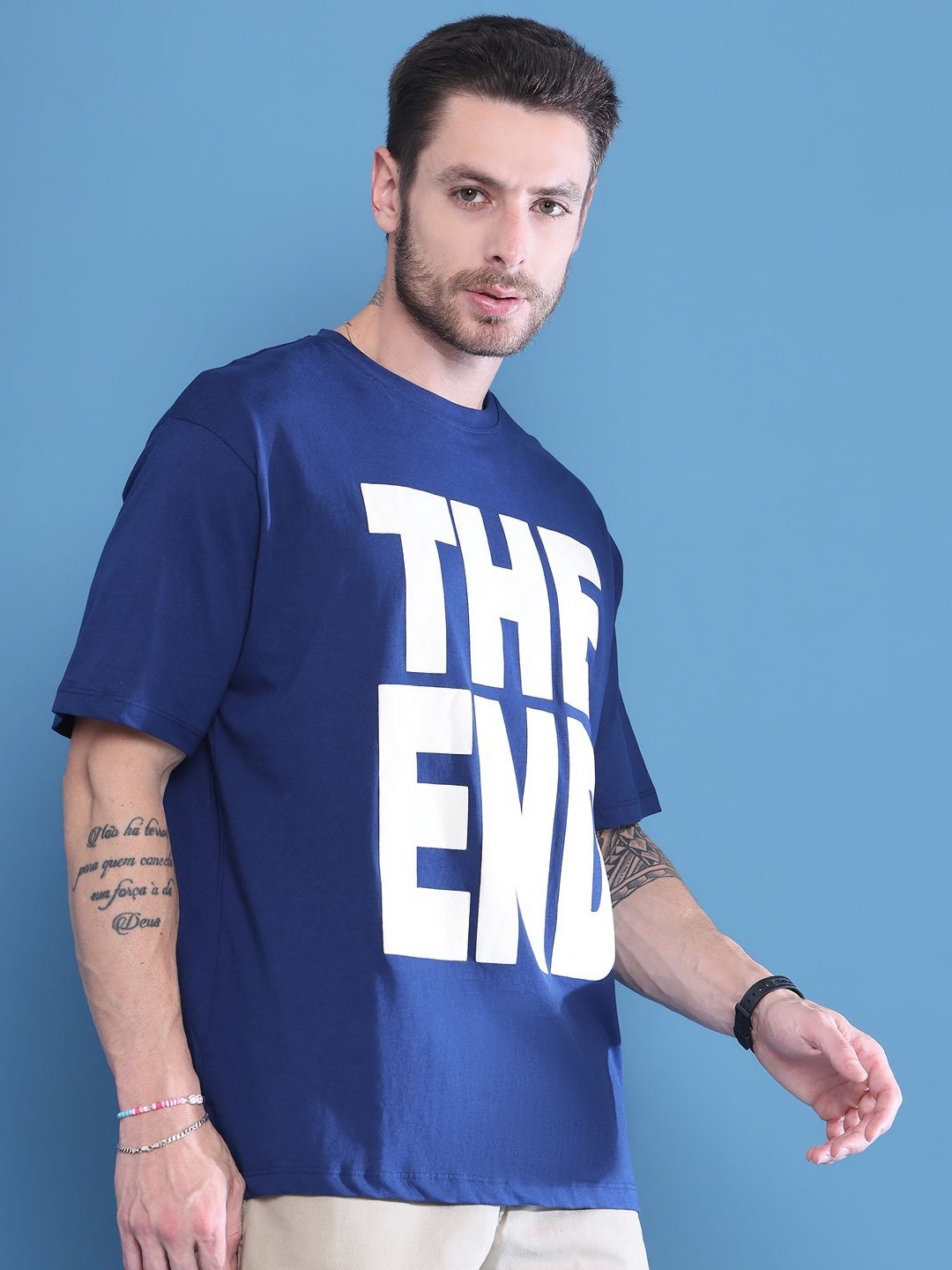 

DOOR74 Men Typography Printed Drop-Shoulder Sleeves T-shirt, Navy blue
